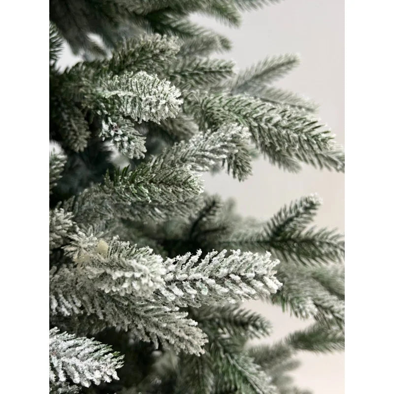 Albero di Natale Kendric Innevato Folto Effetto Realistico