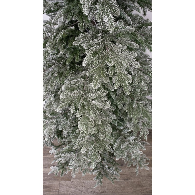 Cortina, albero di Natale innevato con rami in PE Real Feel spolverati di bianco – foto 8