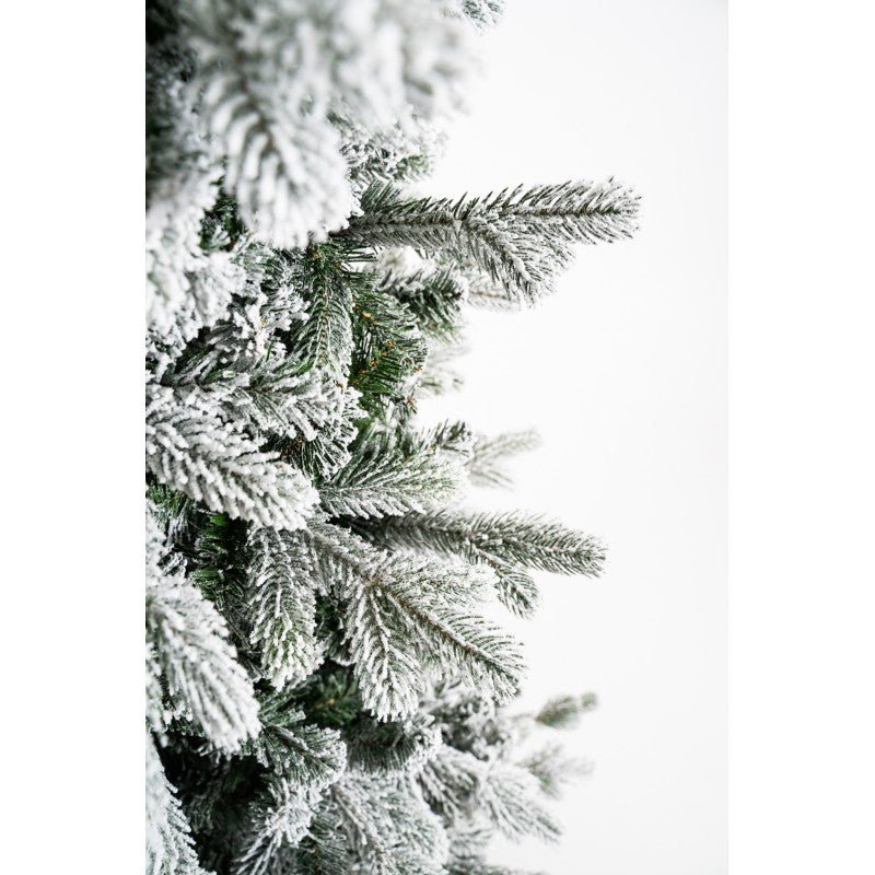 Albero di Natale slim Cogne LVG Design, sagoma stretta con rami floccati di bianco – foto 4