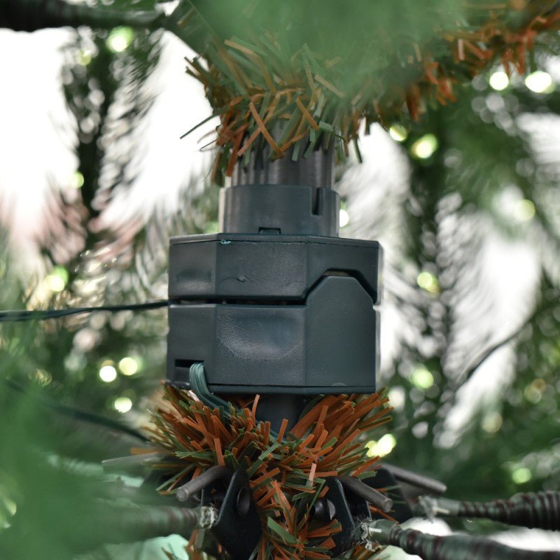 Albero di Natale artificiale Polluce acceso, con LED caldi distribuiti su rami verdi folti – foto 4
