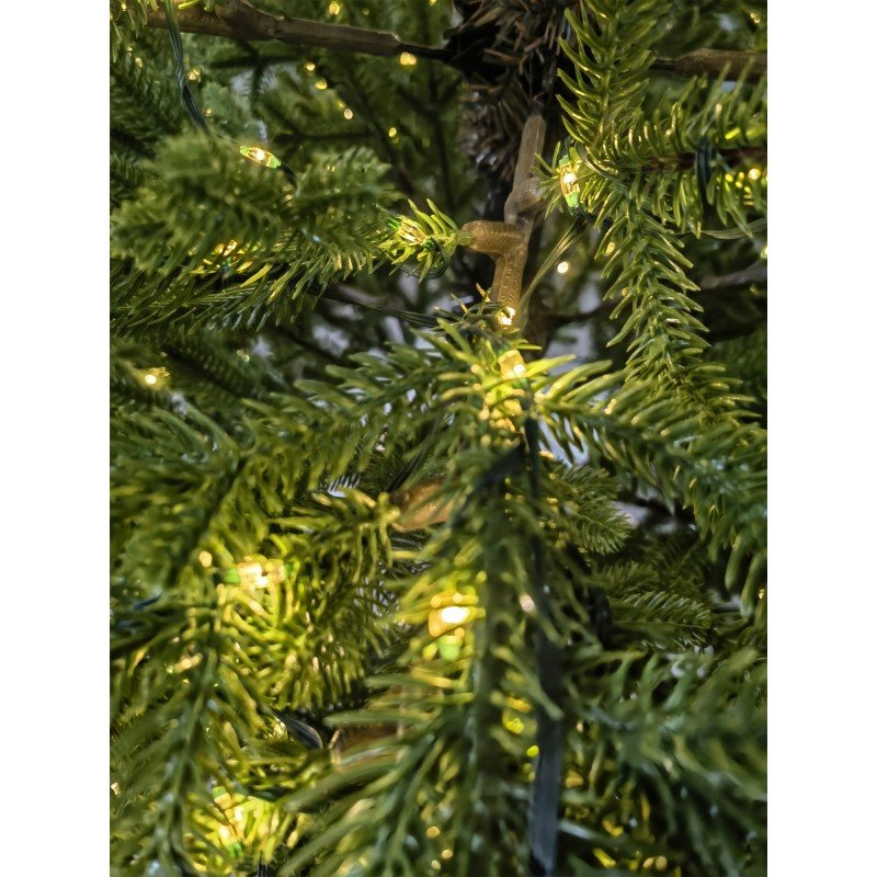 Albero di Natale artificiale Maia alto 225 cm con chioma verde in PE e mini LED caldi accesi – foto 2