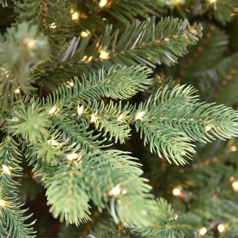 Albero di Natale artificiale Andromeda illuminato da migliaia di micro-LED caldi integrati – foto 2