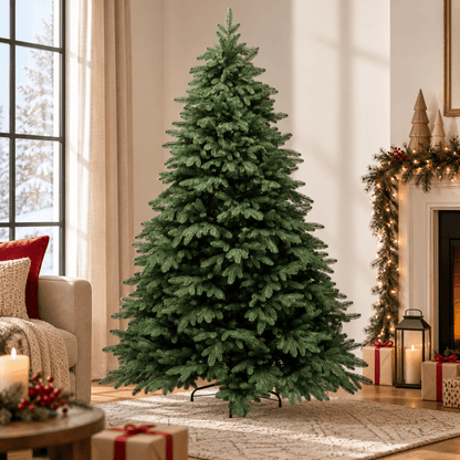 Albero di Natale Bruce Xone dai rami larghi e distanziati, decorato con palline in un salotto classico – foto 2